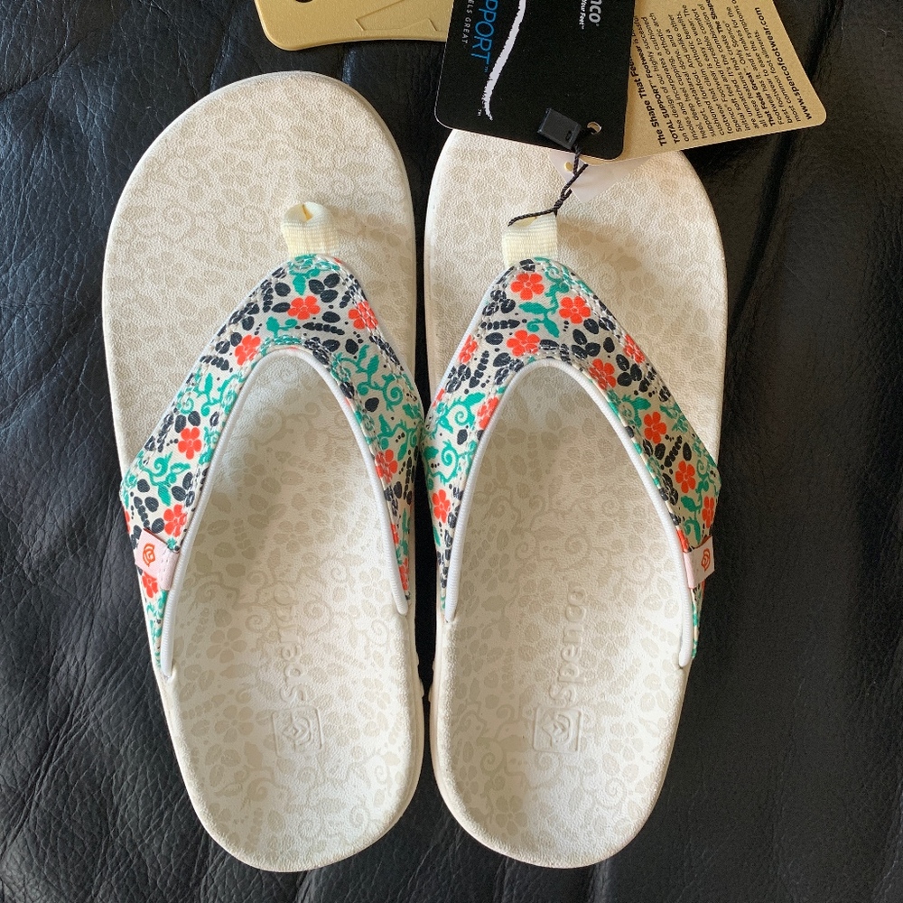 Spenco Yumi Bloom Marshmallow Thong Sandal 5 NWT